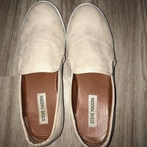 Steve Madden slip ons